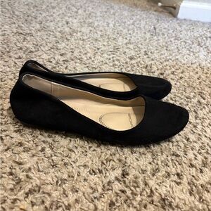 Bella Marie Black Suede Flats